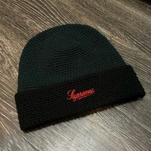 2 tone green Supreme wool beanie